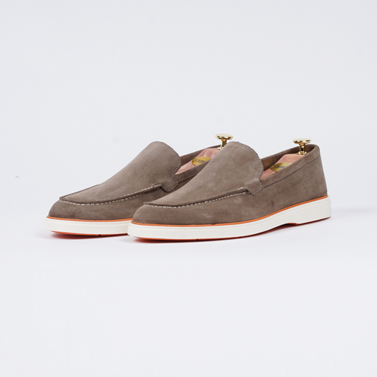 Handgemaakte Heritage Suède Loafer Beige – Luxe Herenschoen met tijdloos design.